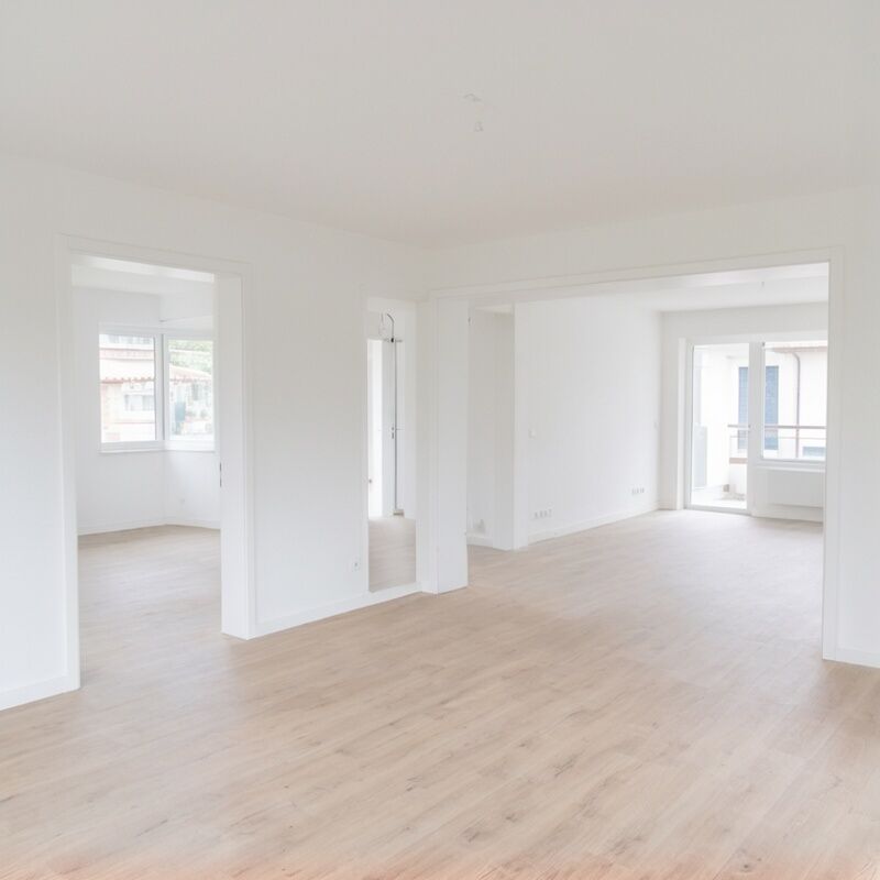 Full house cleanout before sale